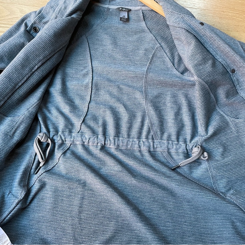 Women’s Eddie Bauer Snap Up Gray and Blue Jacket Size Small EUC - Picture 7 of 13